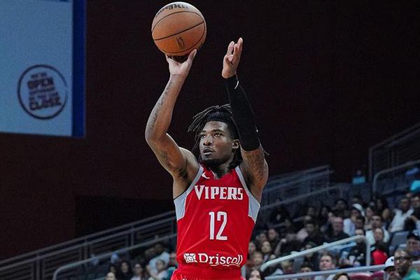 正负值全队最低-17!火箭新秀亨特10中2,发展联盟处境堪忧